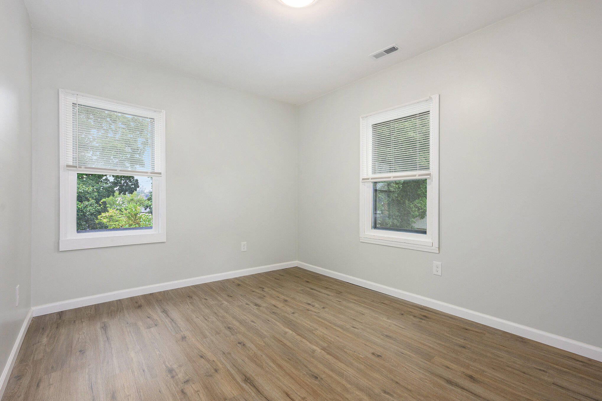 Three Rivers City, Michigan 49093, United States, 5 Bedrooms Bedrooms, ,2 BathroomsBathrooms,Residential,Active,216498