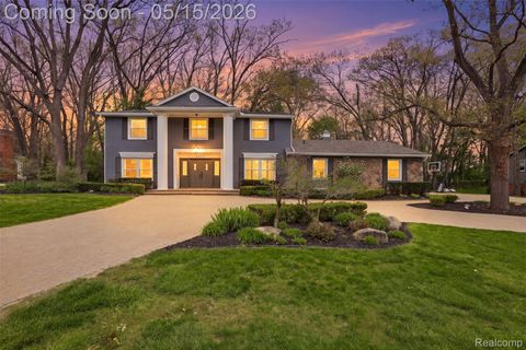 4243 Sunningdale Drive Bloomfield Charter Township MI 48302