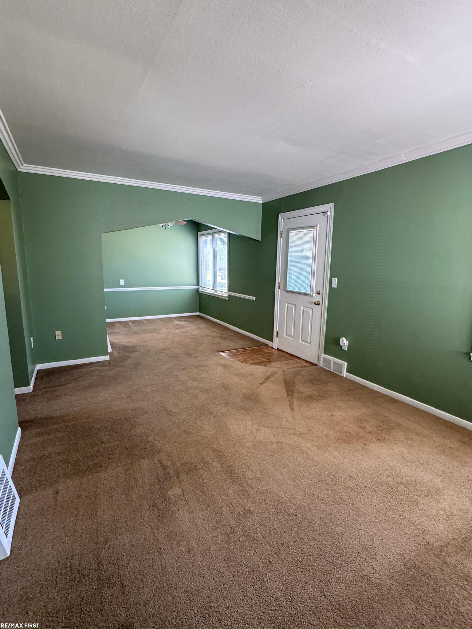 19389 Roscommon Street