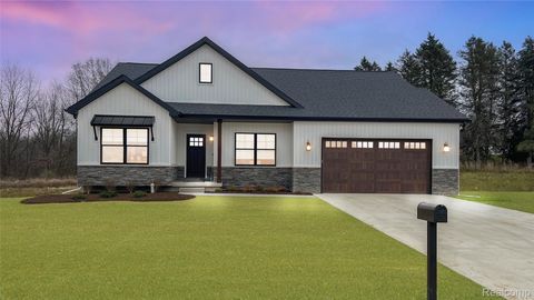 12945 Ivy Lane Fenton Charter Township MI 48451