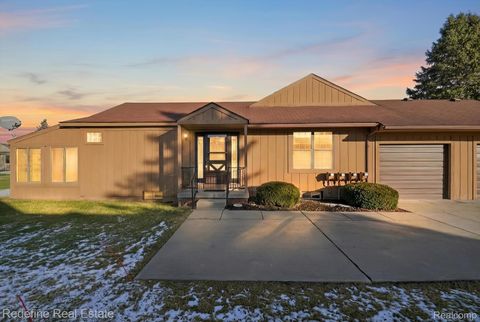 12355 Nantucket Drive Green Oak Township MI 48178