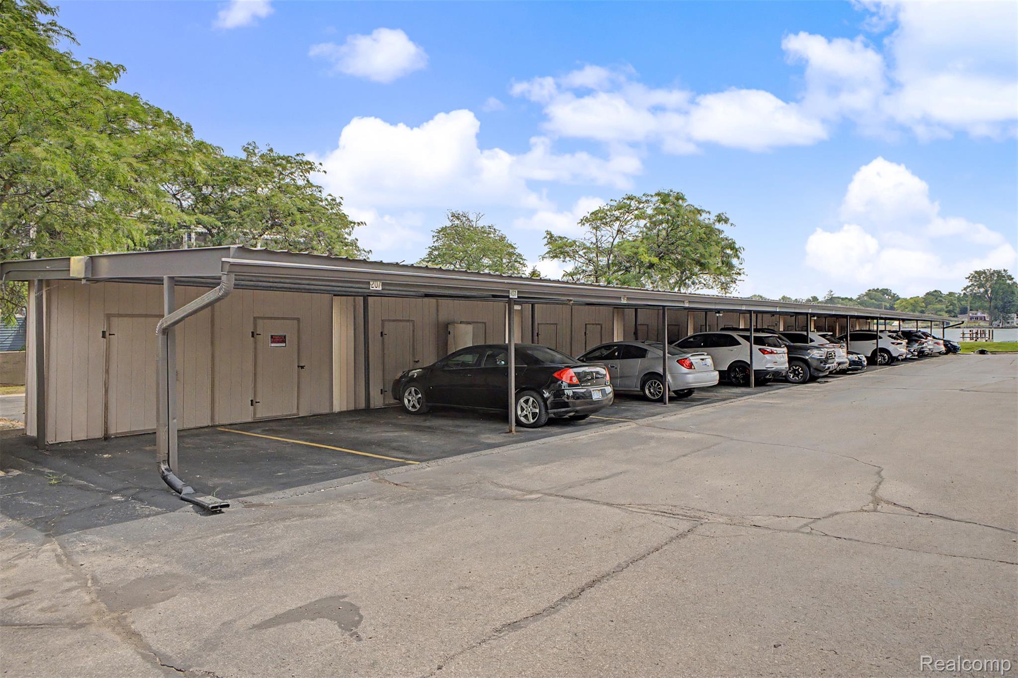 2445 Riverside Drive 304