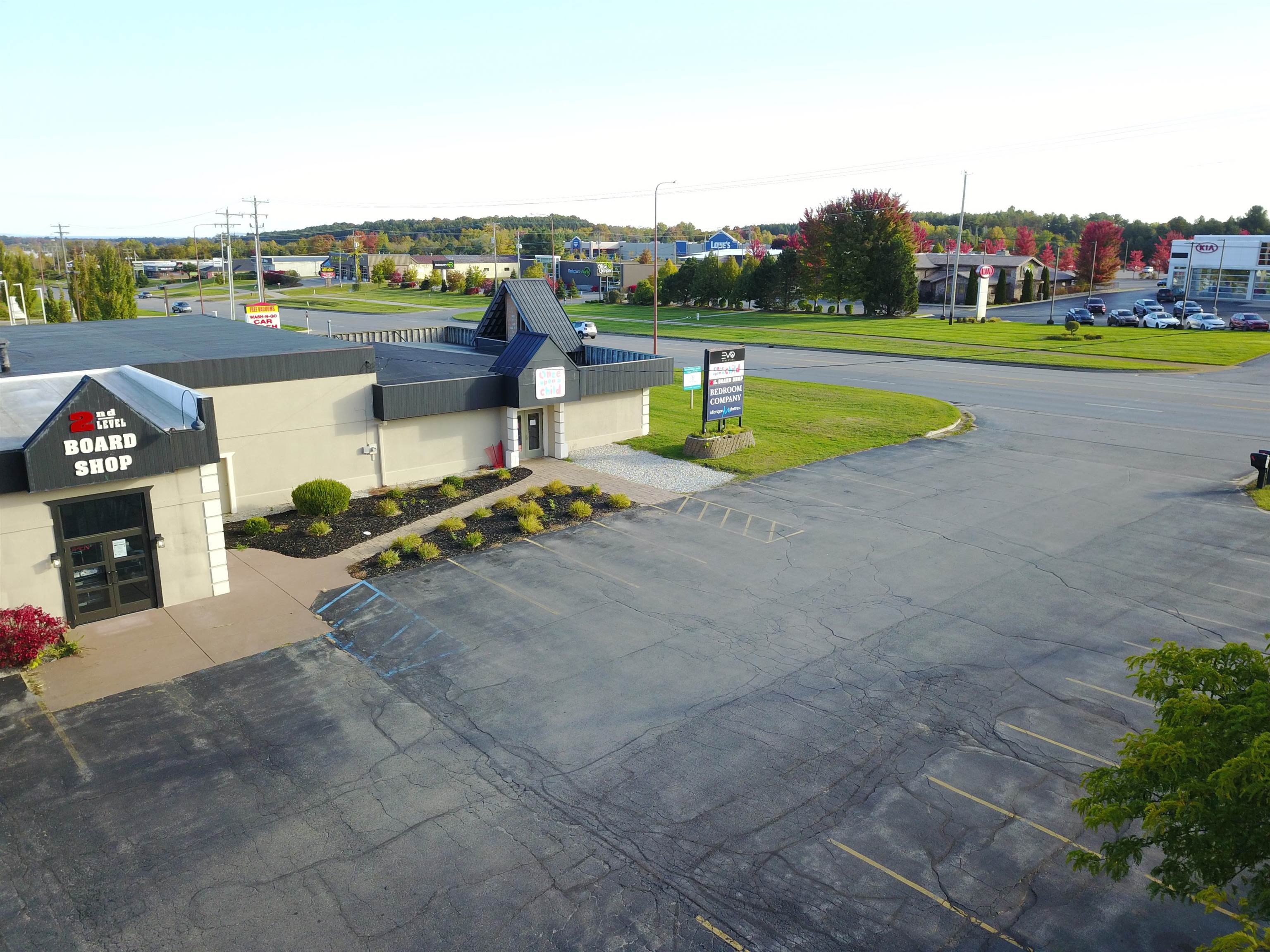2751 N US-31 S