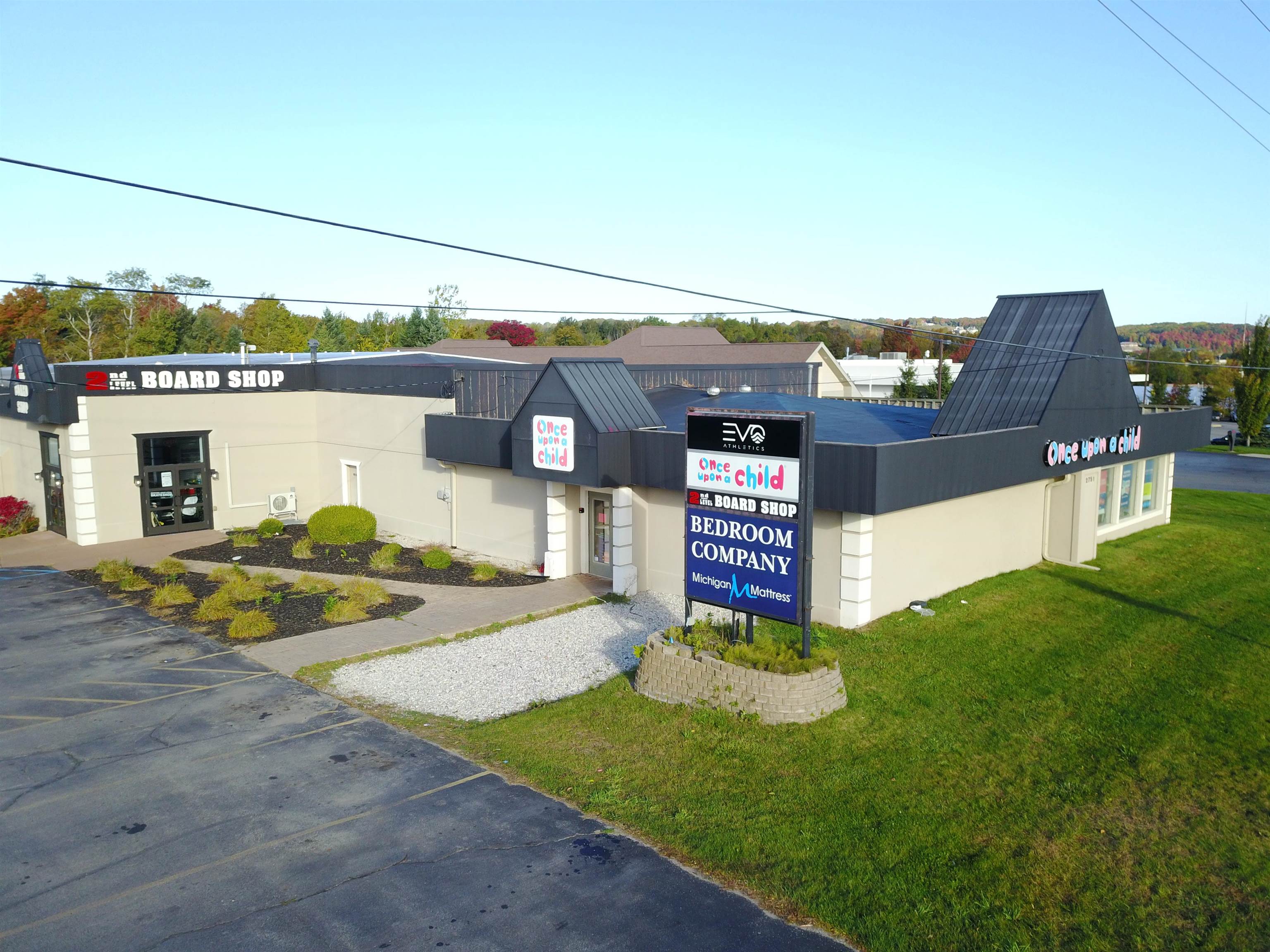 2751 N US-31 S