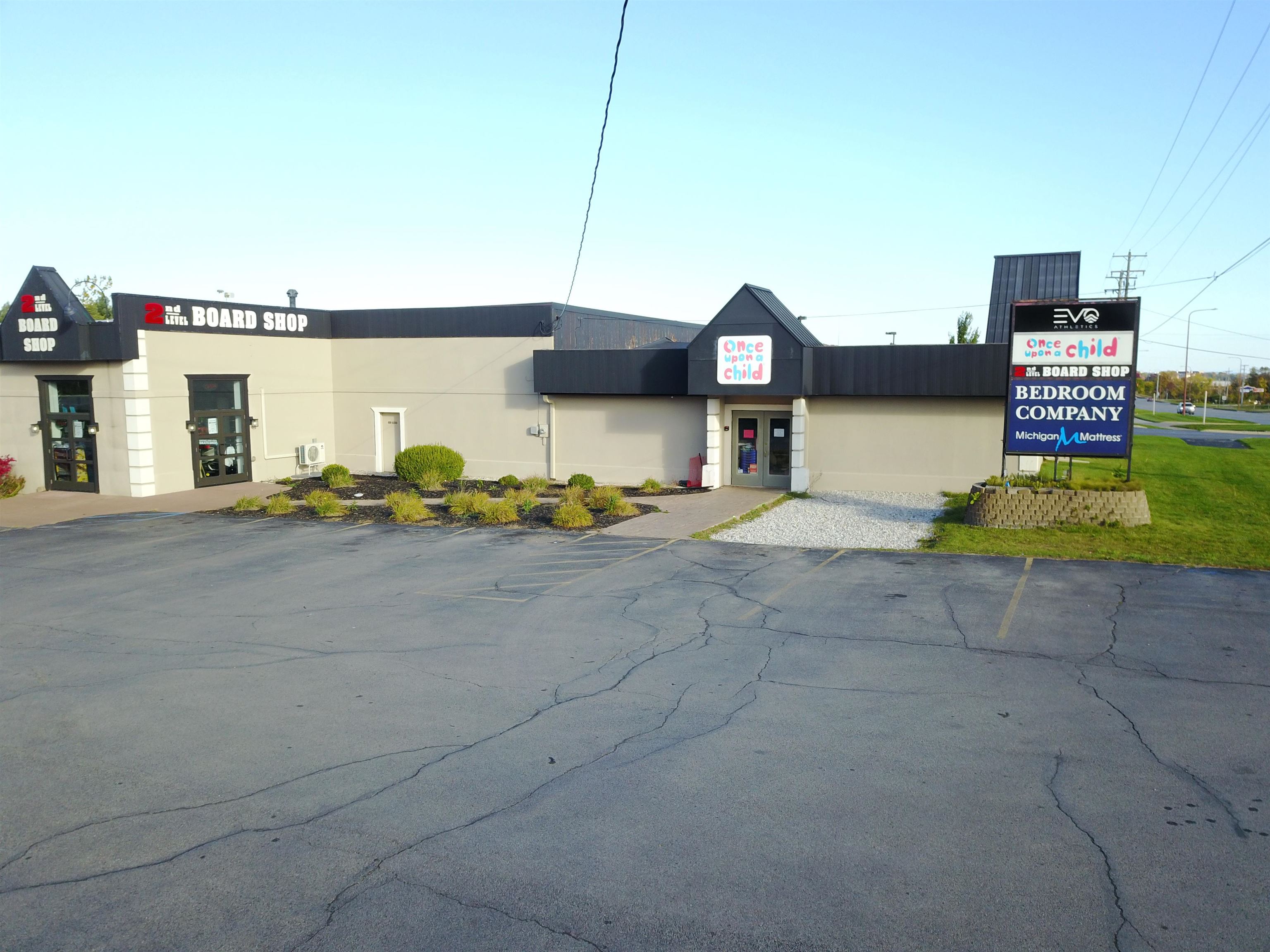 2751 N US-31 S