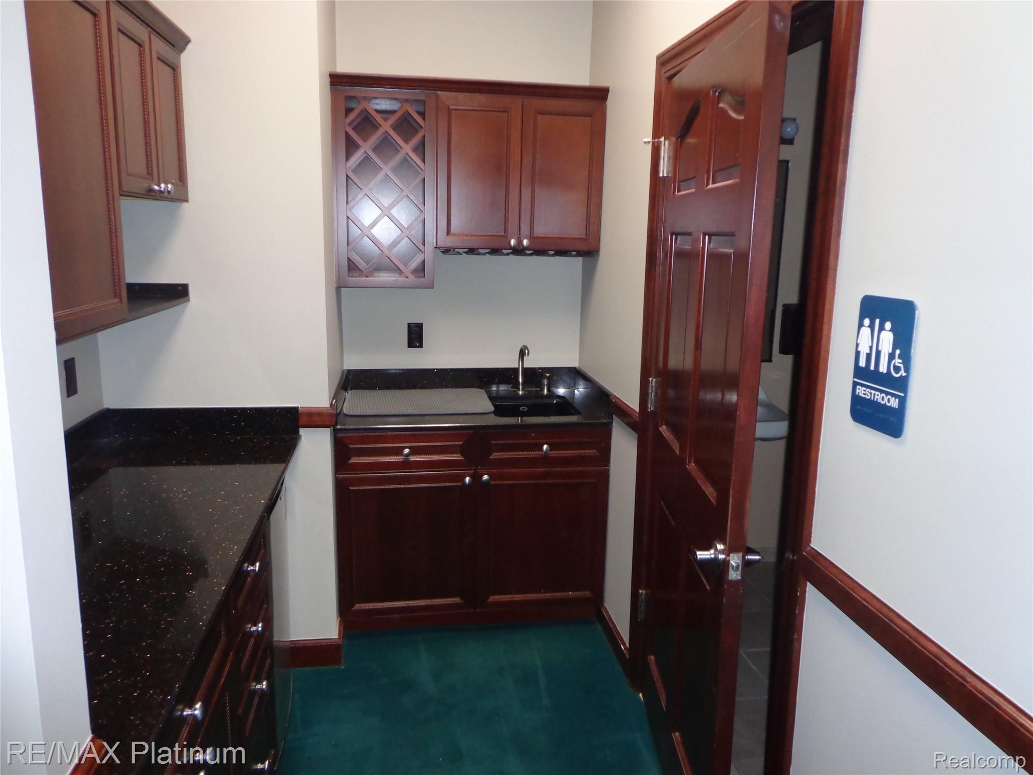 11750 Highland Road 140