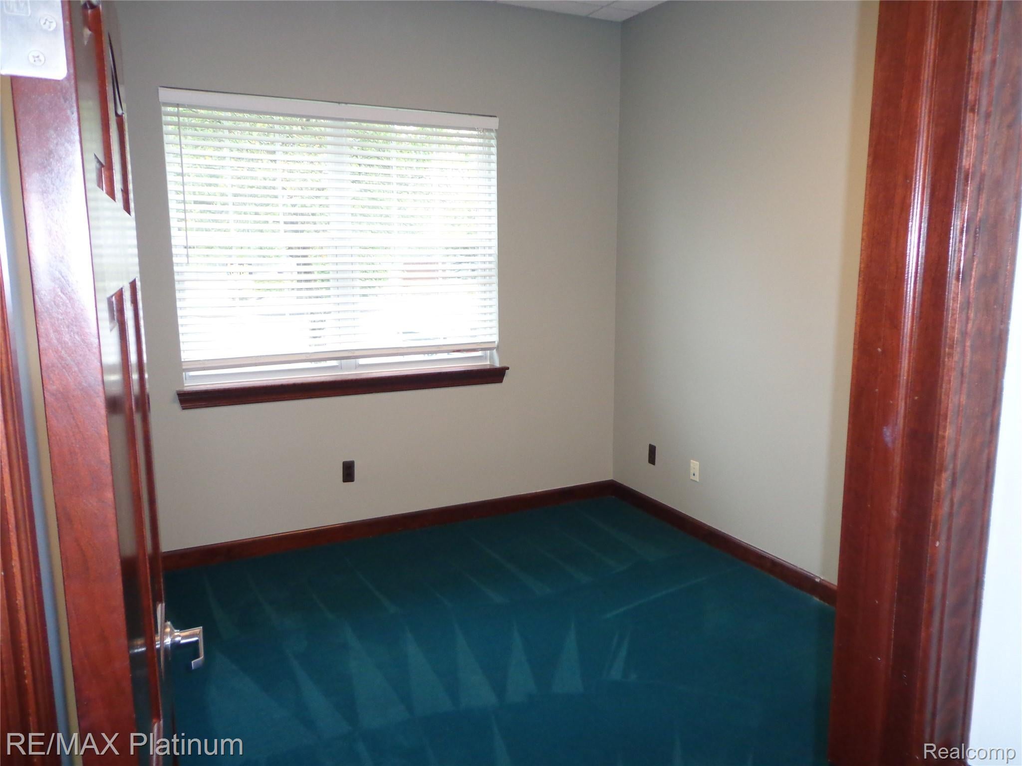 11750 Highland Road 140
