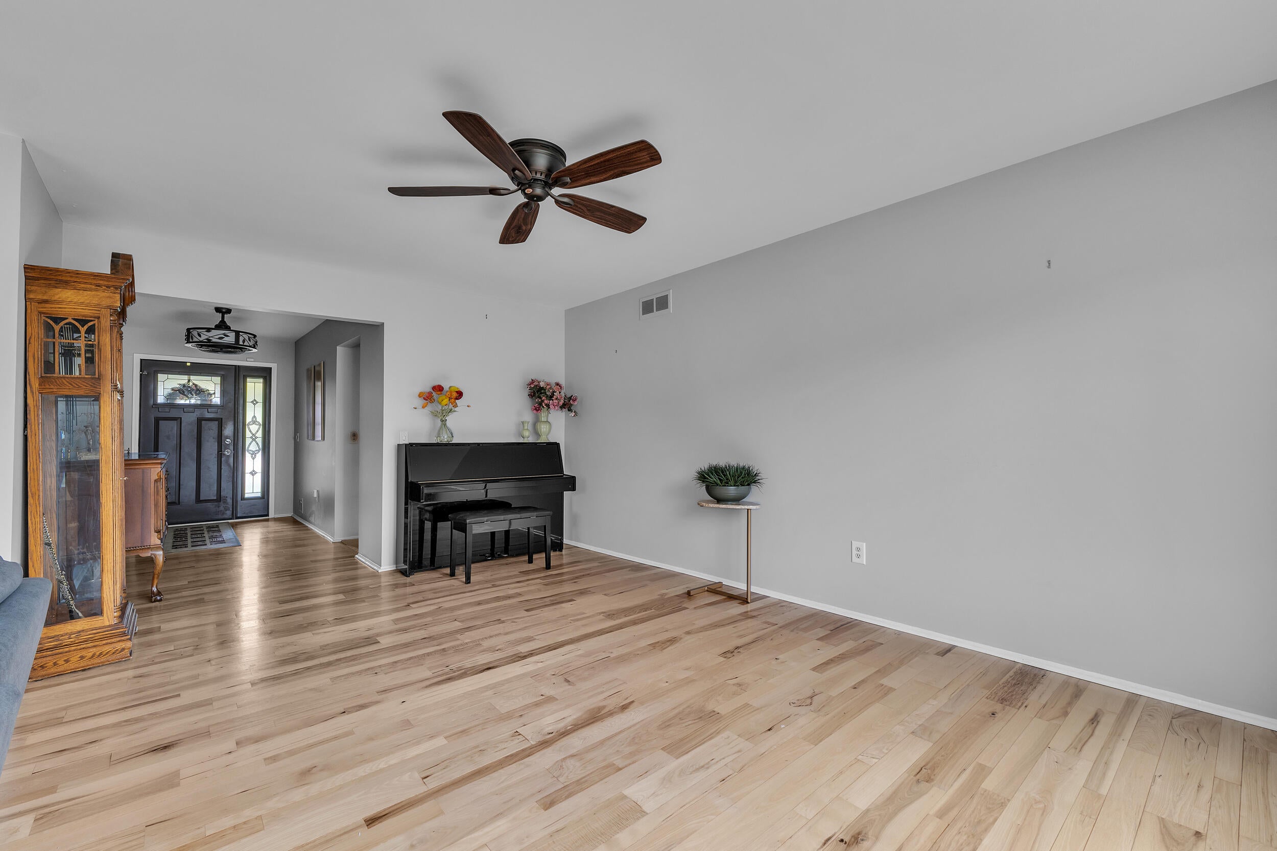 9182 Mayflower Drive