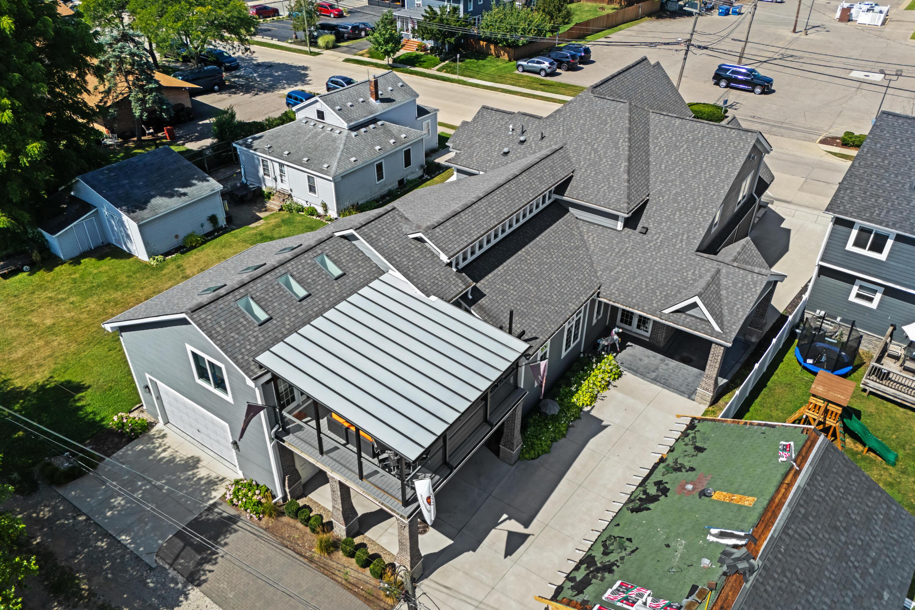 543 Deer Street