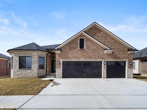 55203 Saint Paul Drive Macomb Township MI 48042