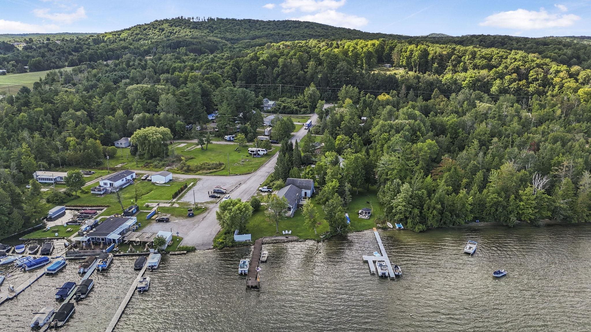 9850 S Perrins Landing Drive