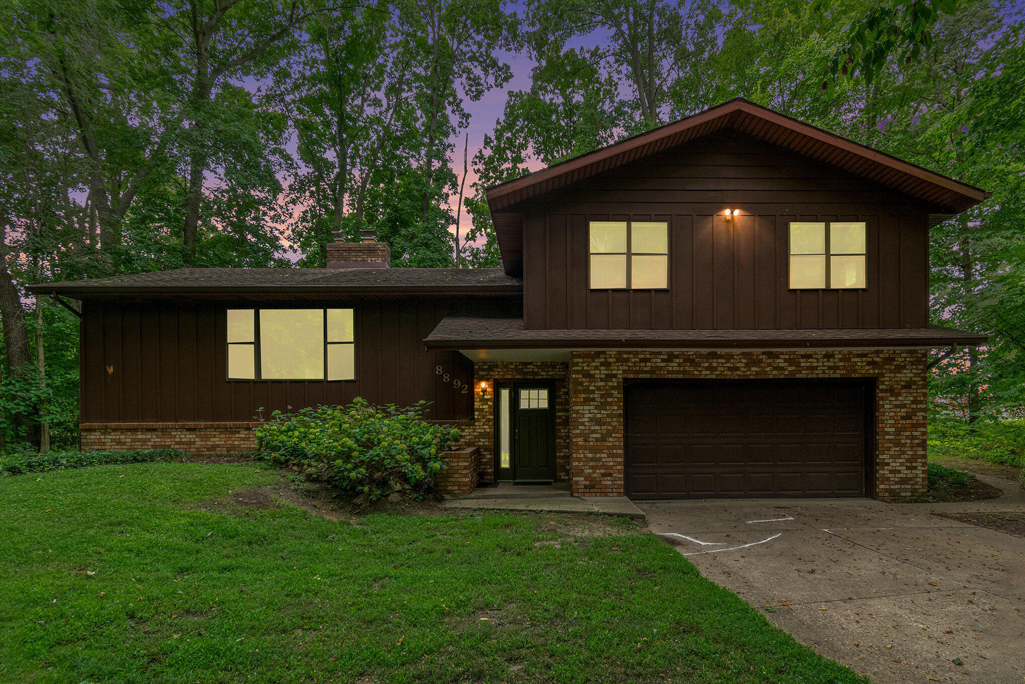 8892 Maplewood Drive