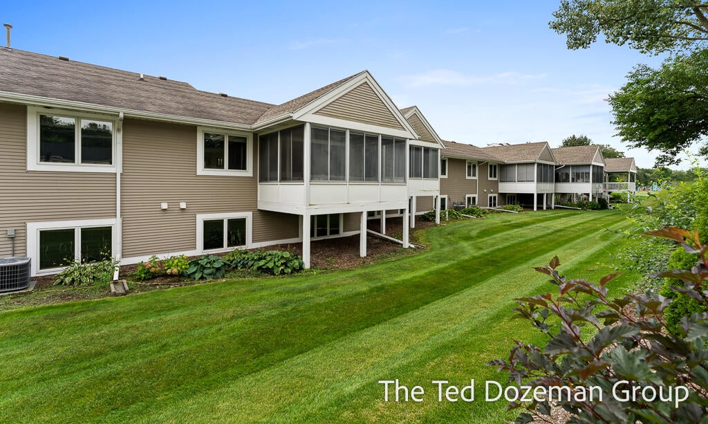 897 Clareridge Court