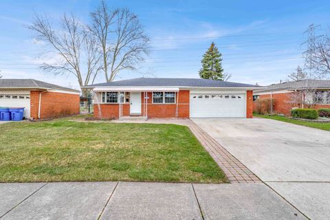 27161 Huntington Drive Warren City MI 48088