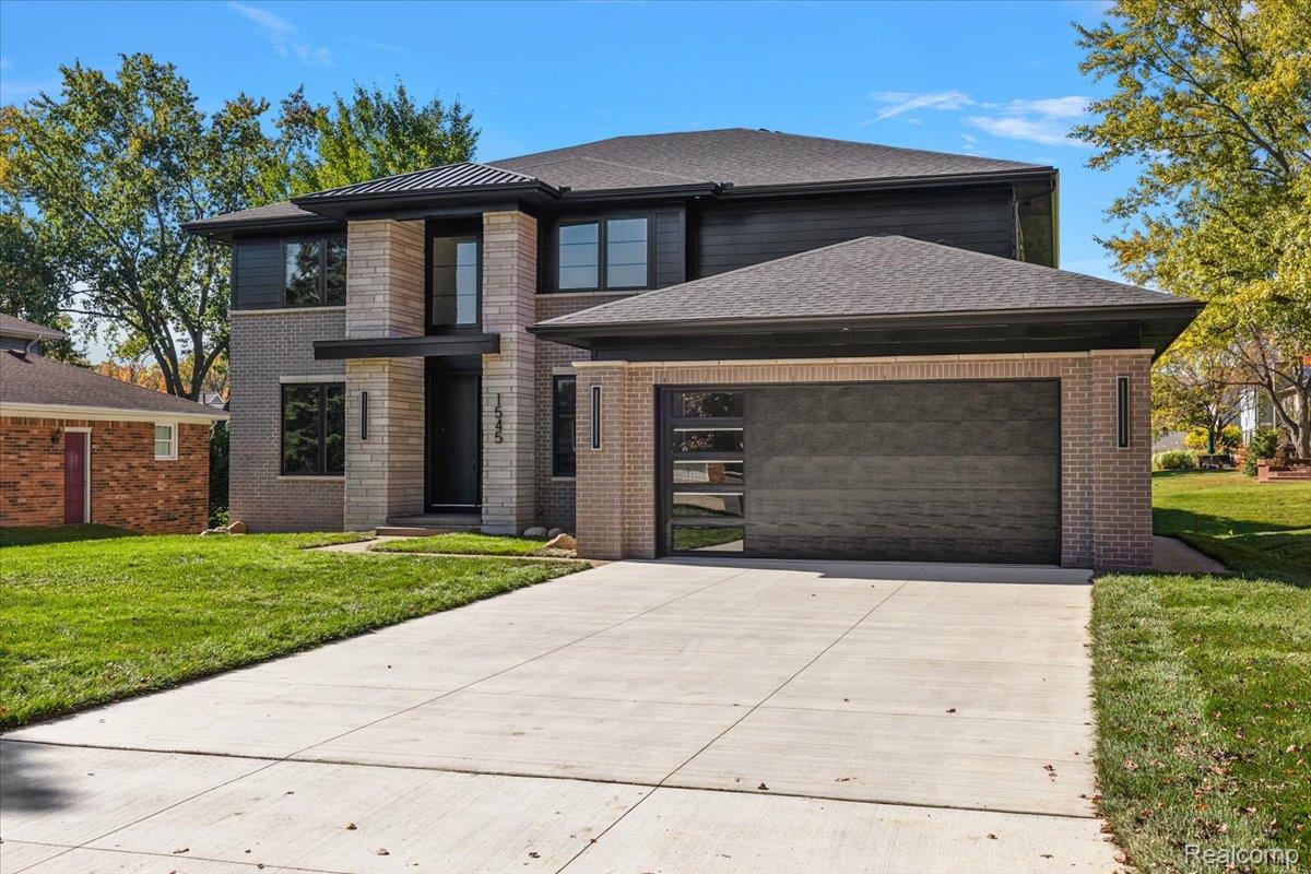 1545 Tiverton Trail Drive