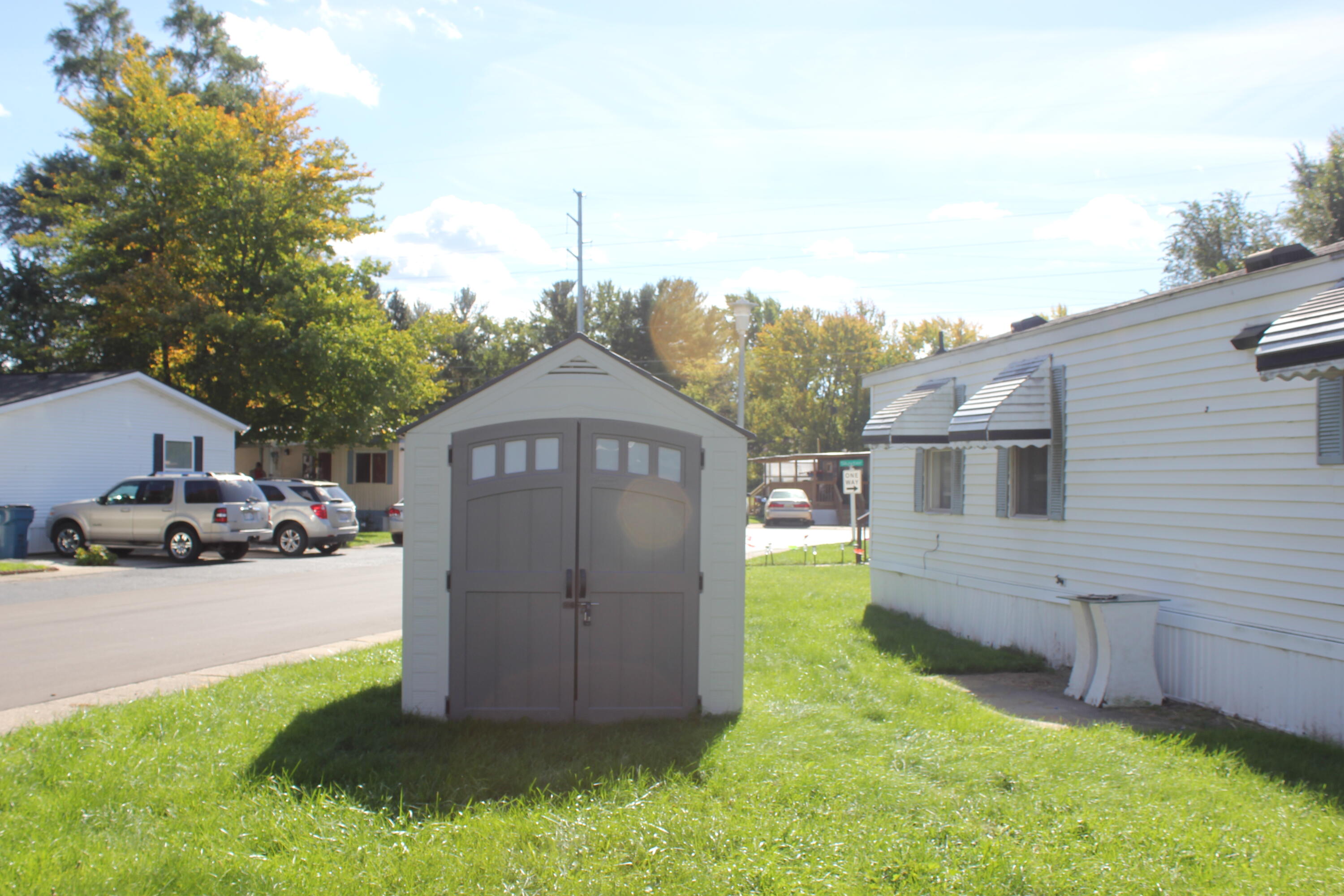 576 SE Jessica Street SE