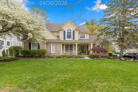 Photo of 1424 Woodbridge Lane, Wixom City, MI 48393 (MLS # 20261027515)