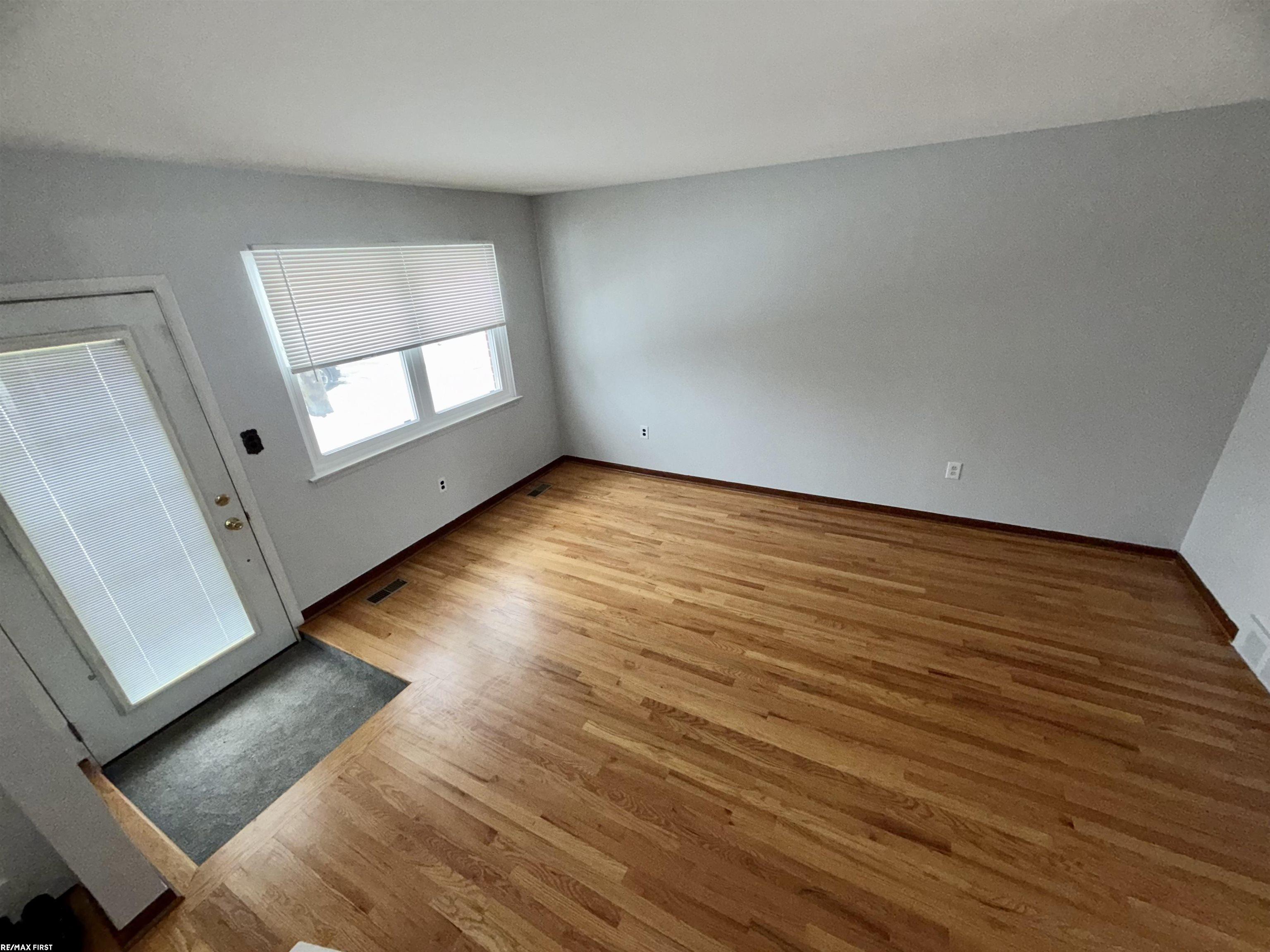 45183 Kensington Street