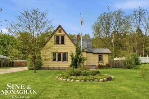 Photo of 4055 Elaine Avenue, Port Huron Charter Township, MI 48060 (MLS # 58050208822)