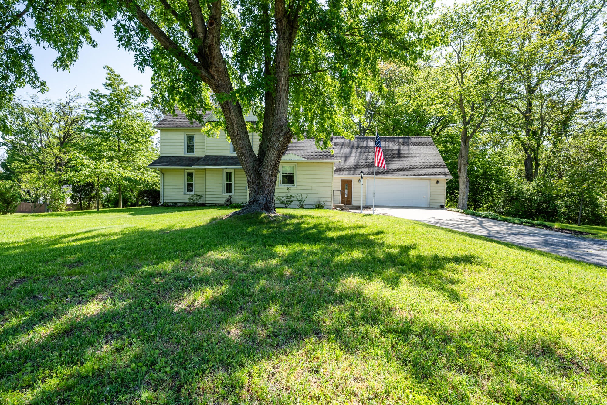 5785 Ridge Road