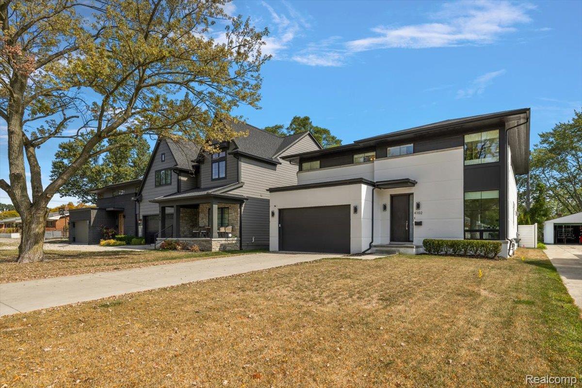 4102 Woodland Avenue