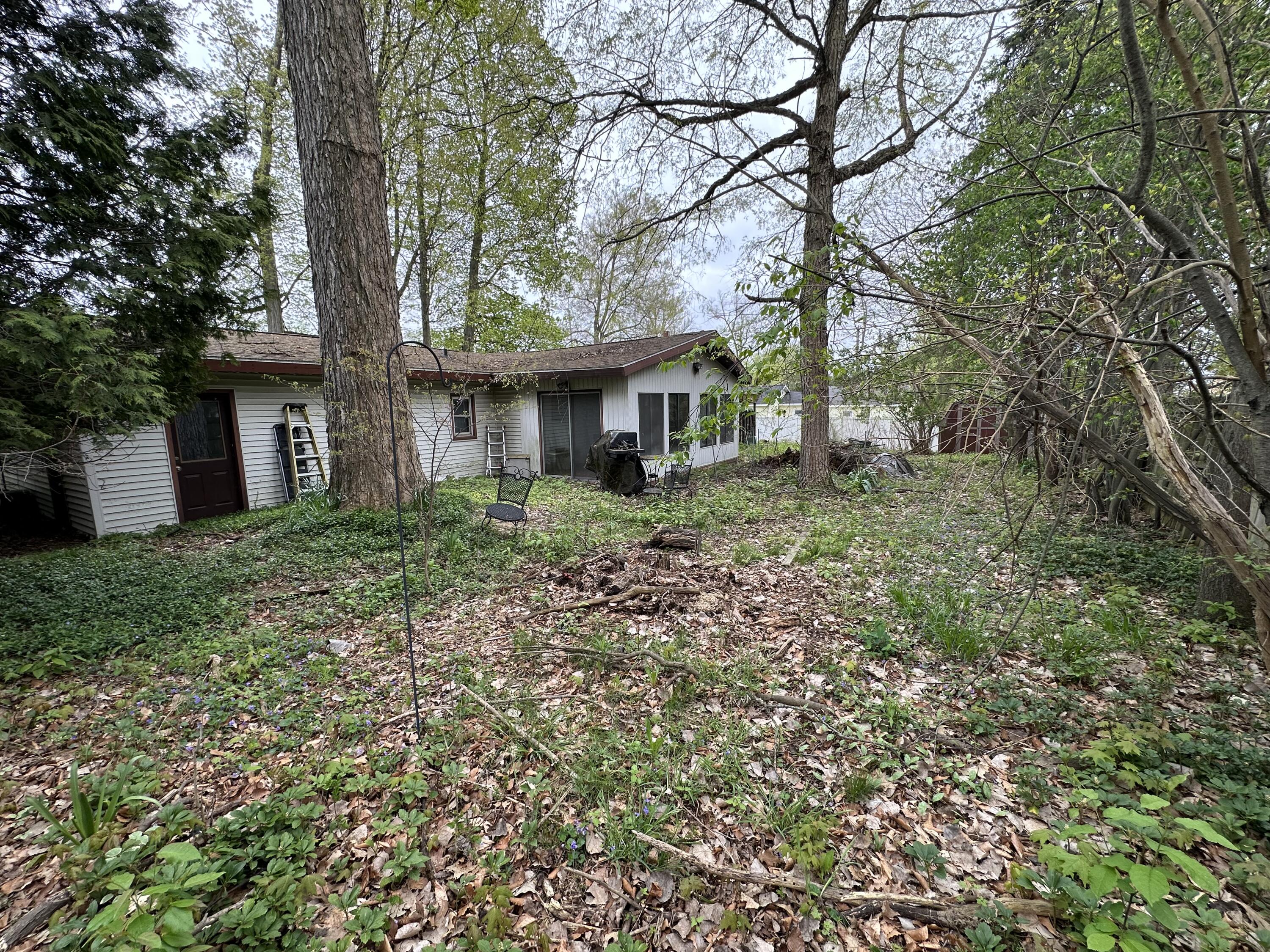 1575 Mullins Avenue NW