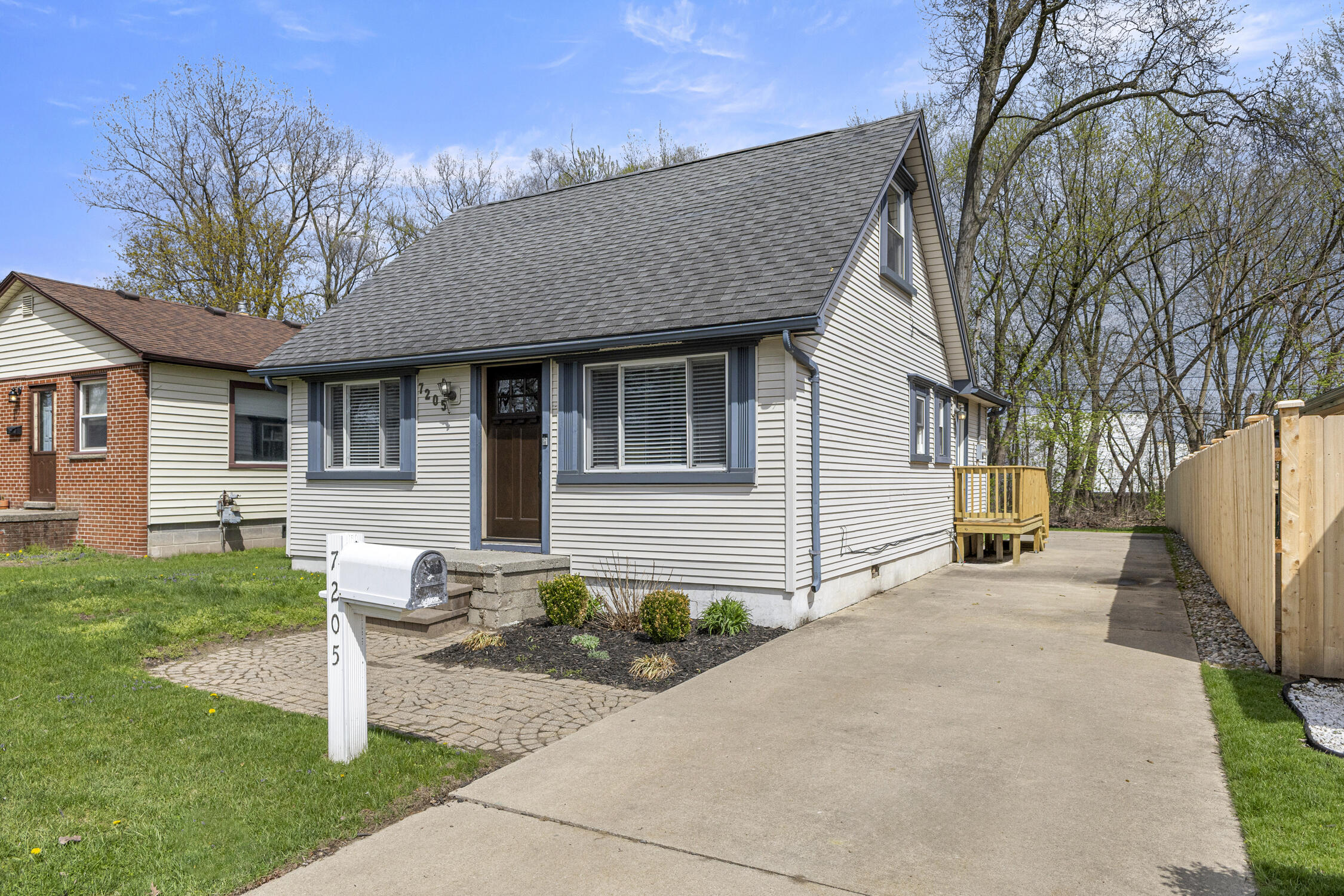 7205 Cherokee Street