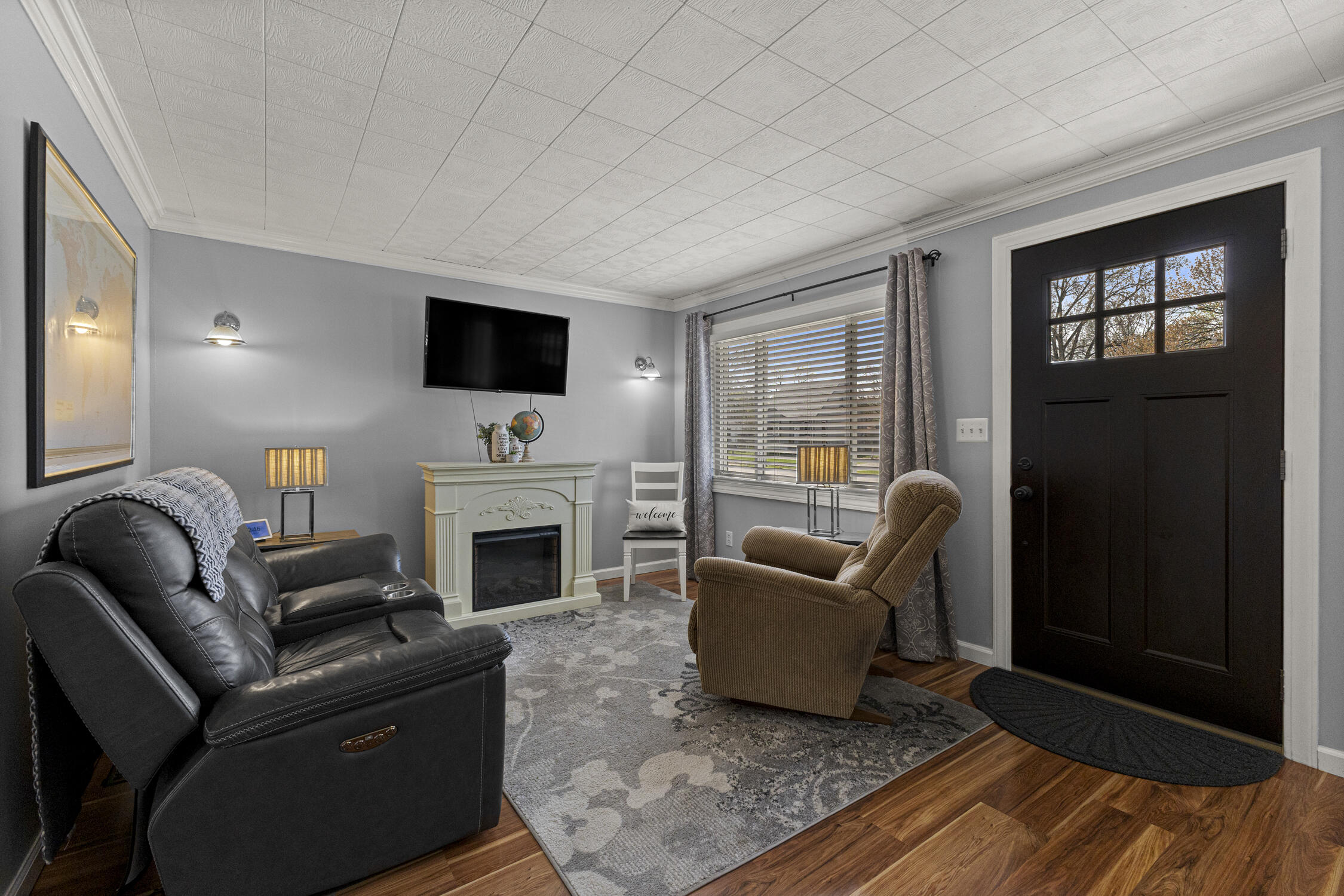 7205 Cherokee Street