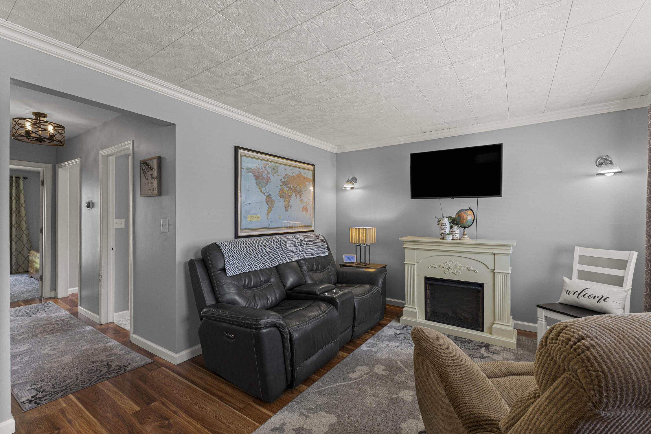 7205 Cherokee Street