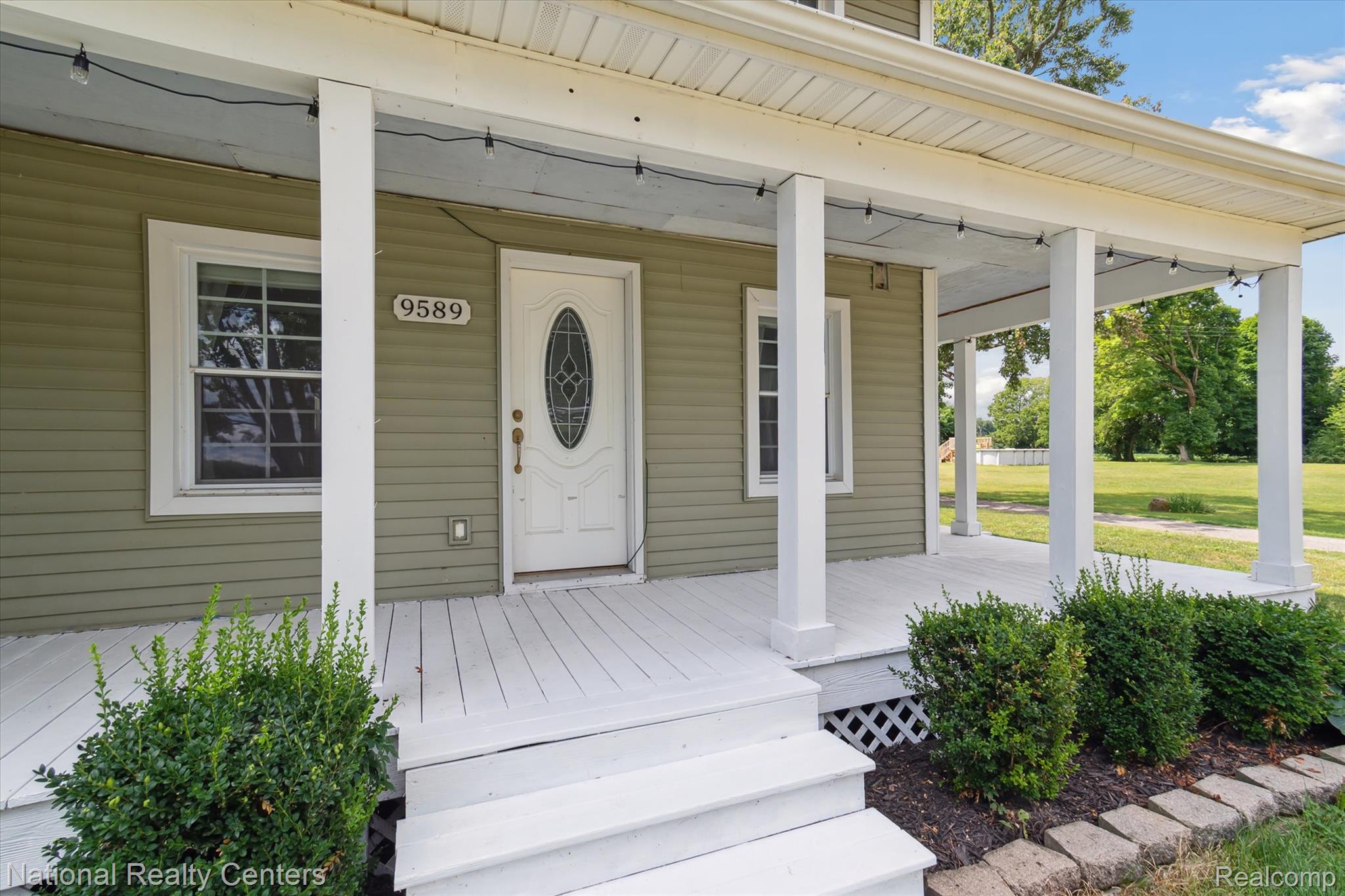 9589 Clinton Macon Road