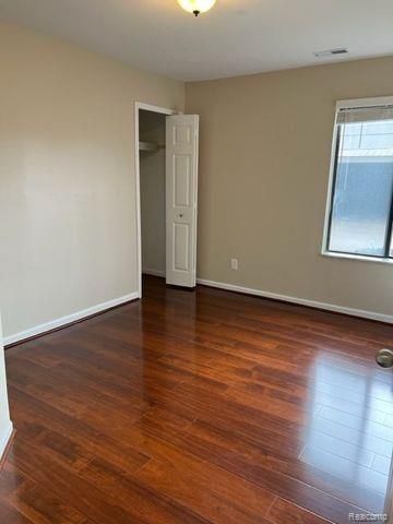 Fraser, Michigan 48026, United States, 2 Bedrooms Bedrooms, ,2 BathroomsBathrooms,Residential,Active,92014