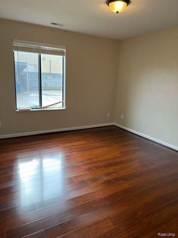 Fraser, Michigan 48026, United States, 2 Bedrooms Bedrooms, ,2 BathroomsBathrooms,Residential,Active,92014