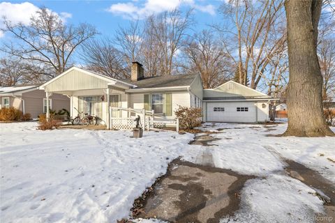 34846 John Hauk Street Westland City MI 48185