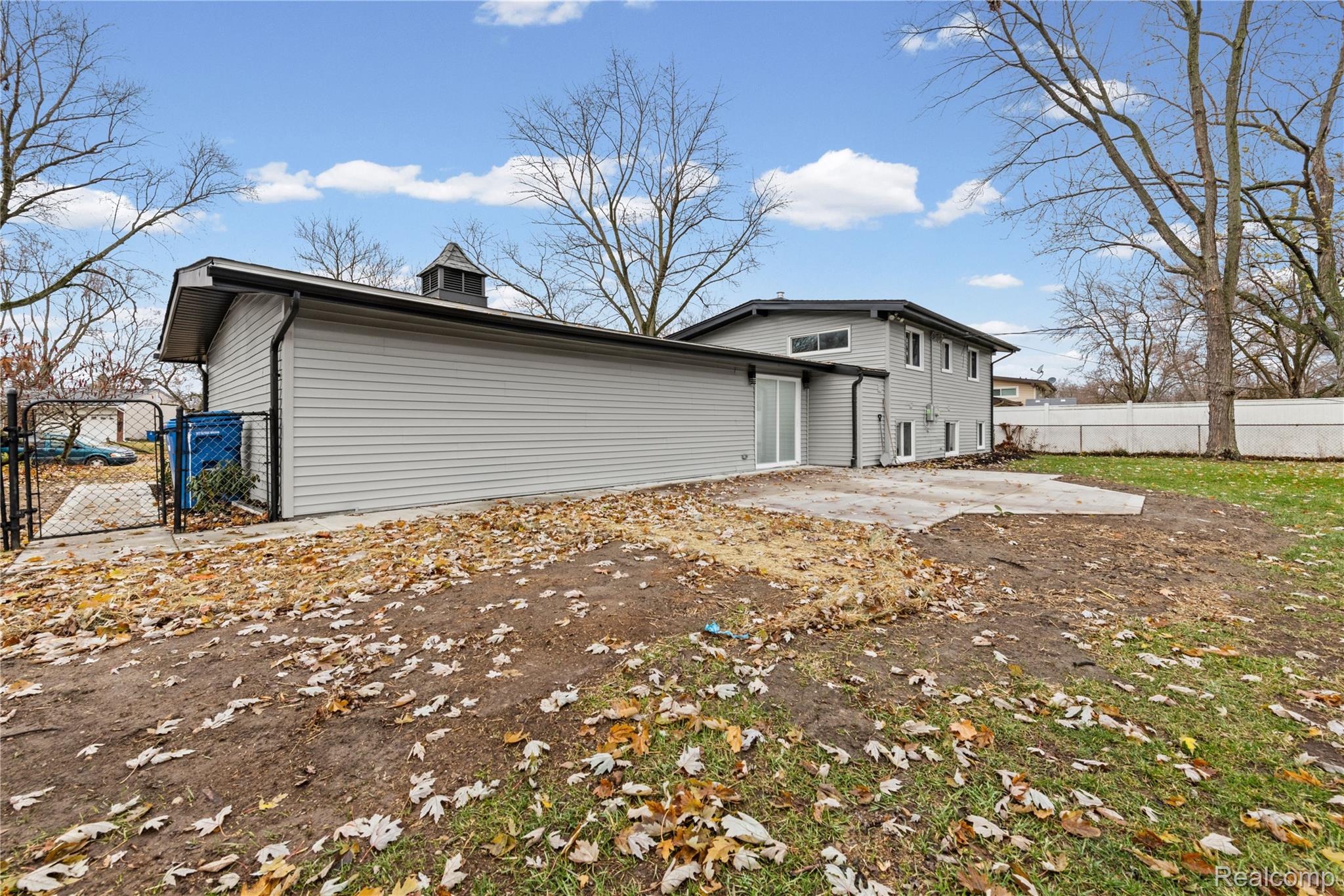 Waterford, Michigan 48329, United States, 4 Bedrooms Bedrooms, ,2 BathroomsBathrooms,Residential,Coming Soon,249363