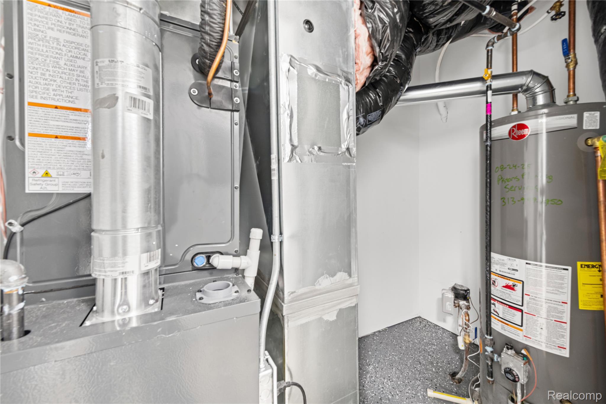 Waterford, Michigan 48329, United States, 4 Bedrooms Bedrooms, ,2 BathroomsBathrooms,Residential,Coming Soon,249363