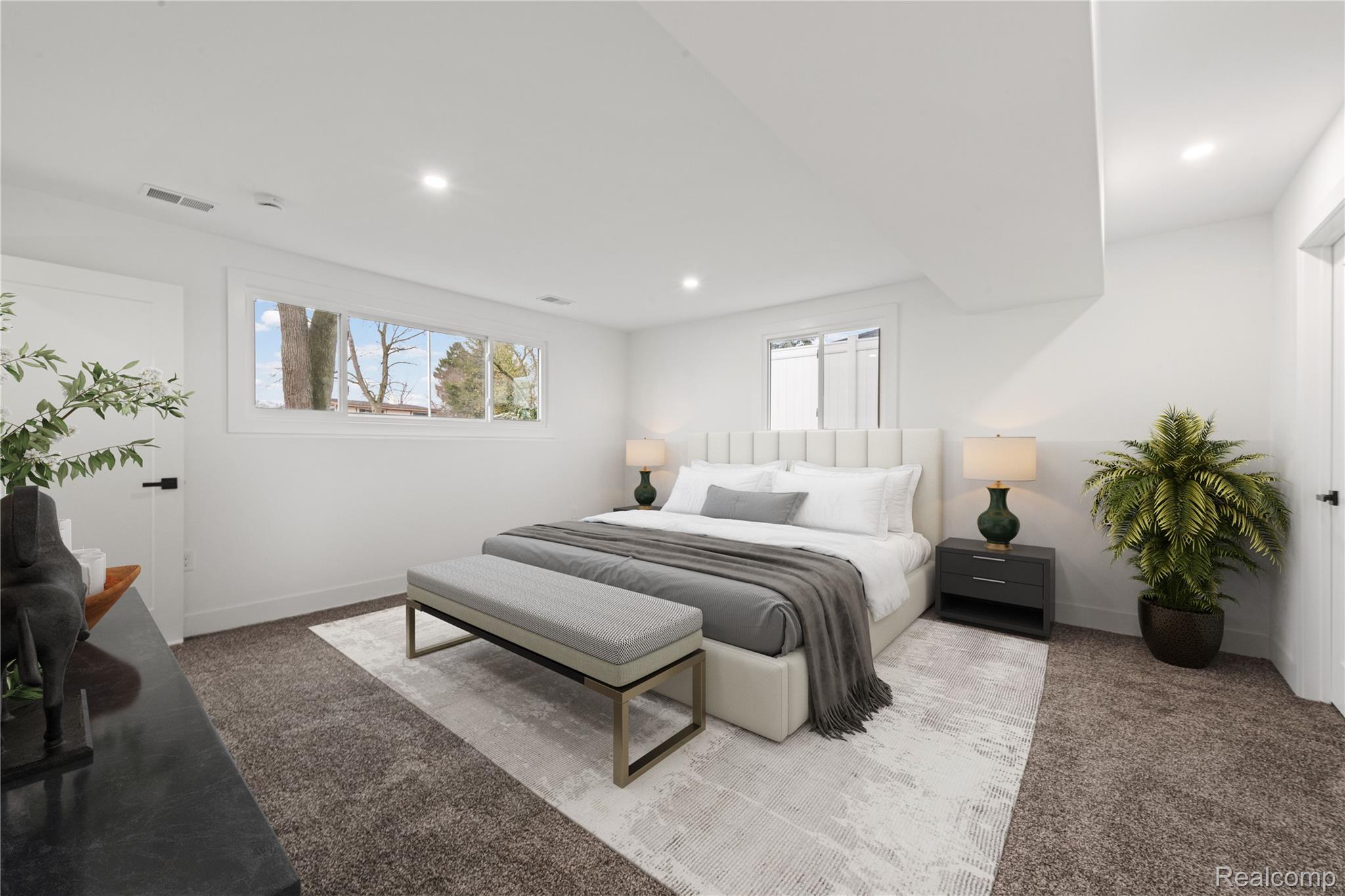 Waterford, Michigan 48329, United States, 4 Bedrooms Bedrooms, ,2 BathroomsBathrooms,Residential,Coming Soon,249363