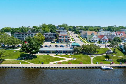 218 S Harbor Drive 202 Grand Haven City MI 49417