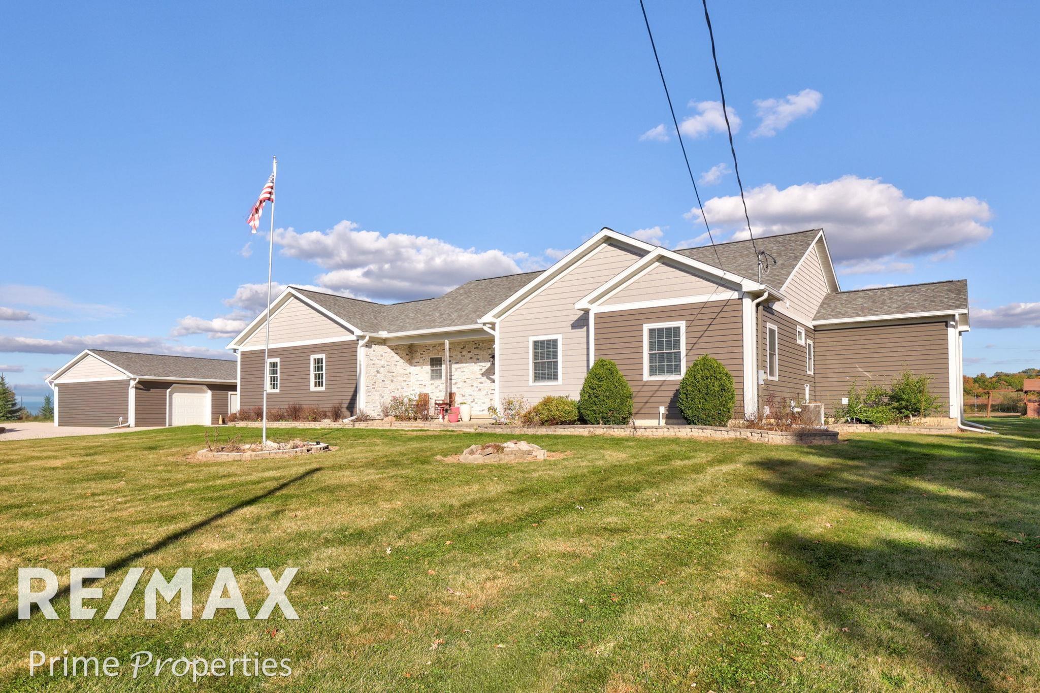 1144 N Cummings Road