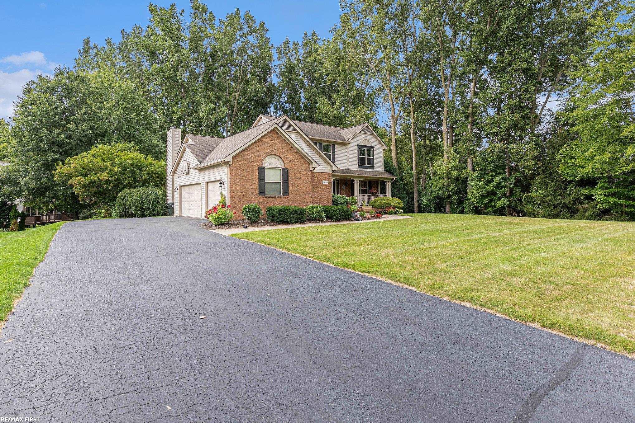 2095 Hillwood Drive