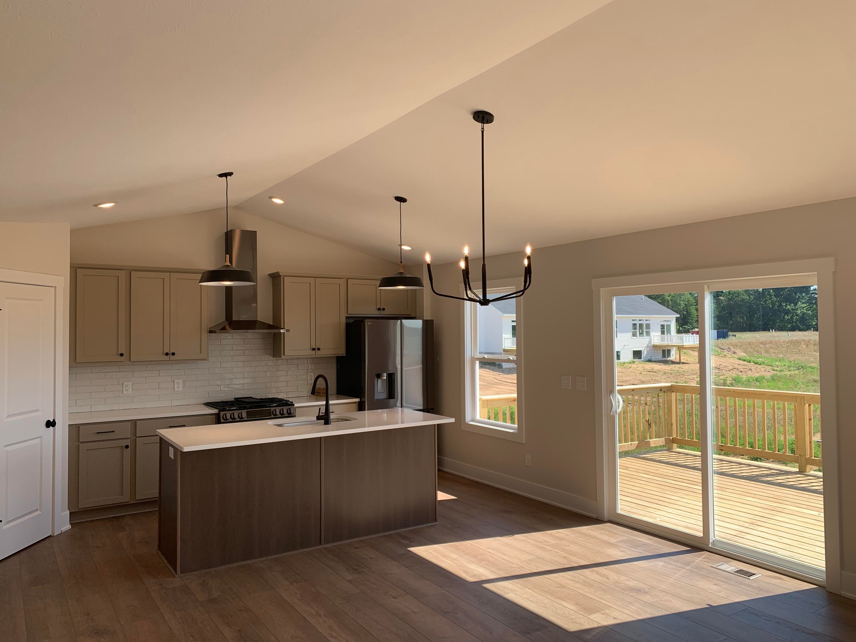 10522 Poppy Lane