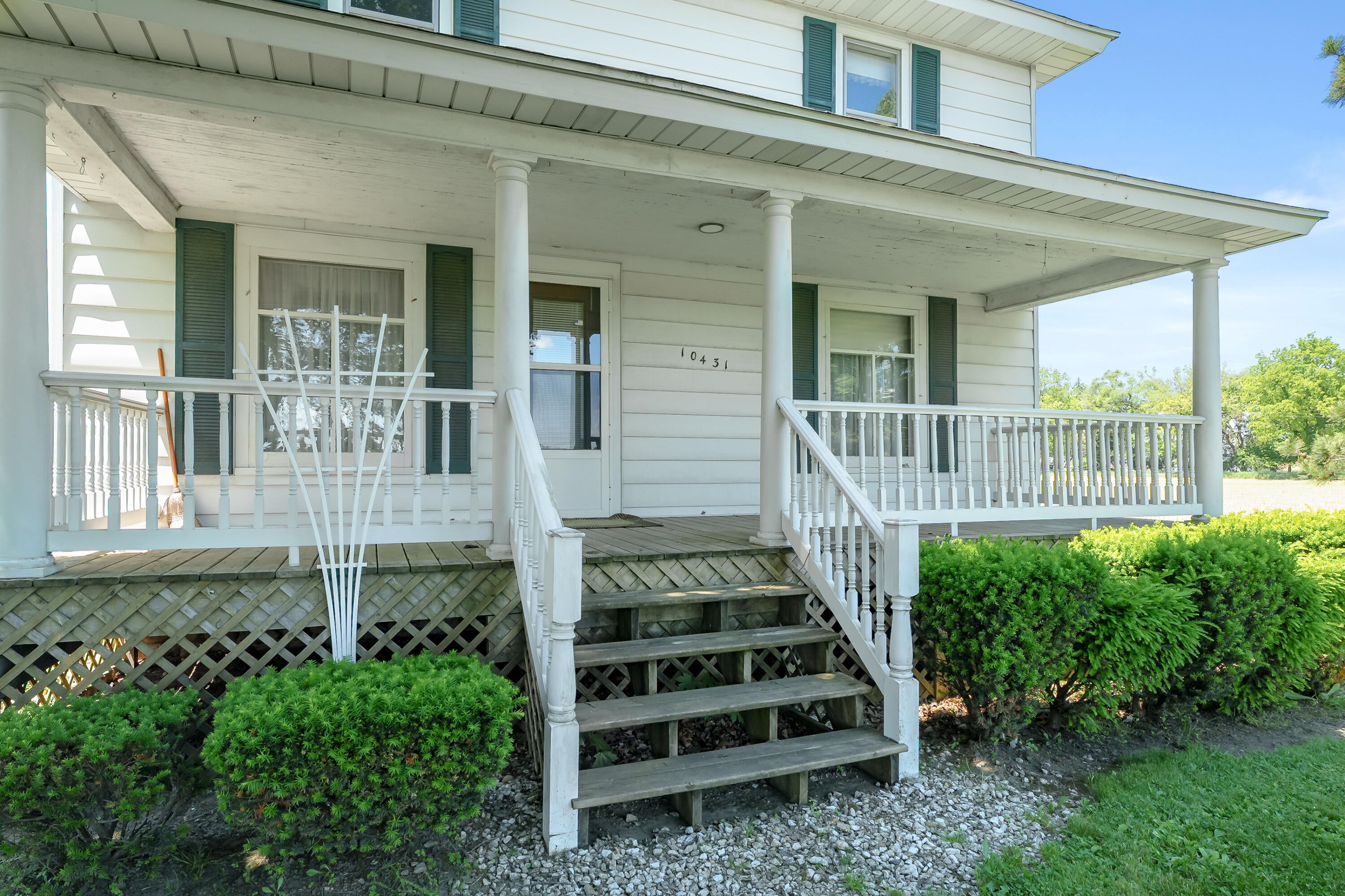 10431 13 Mile Road