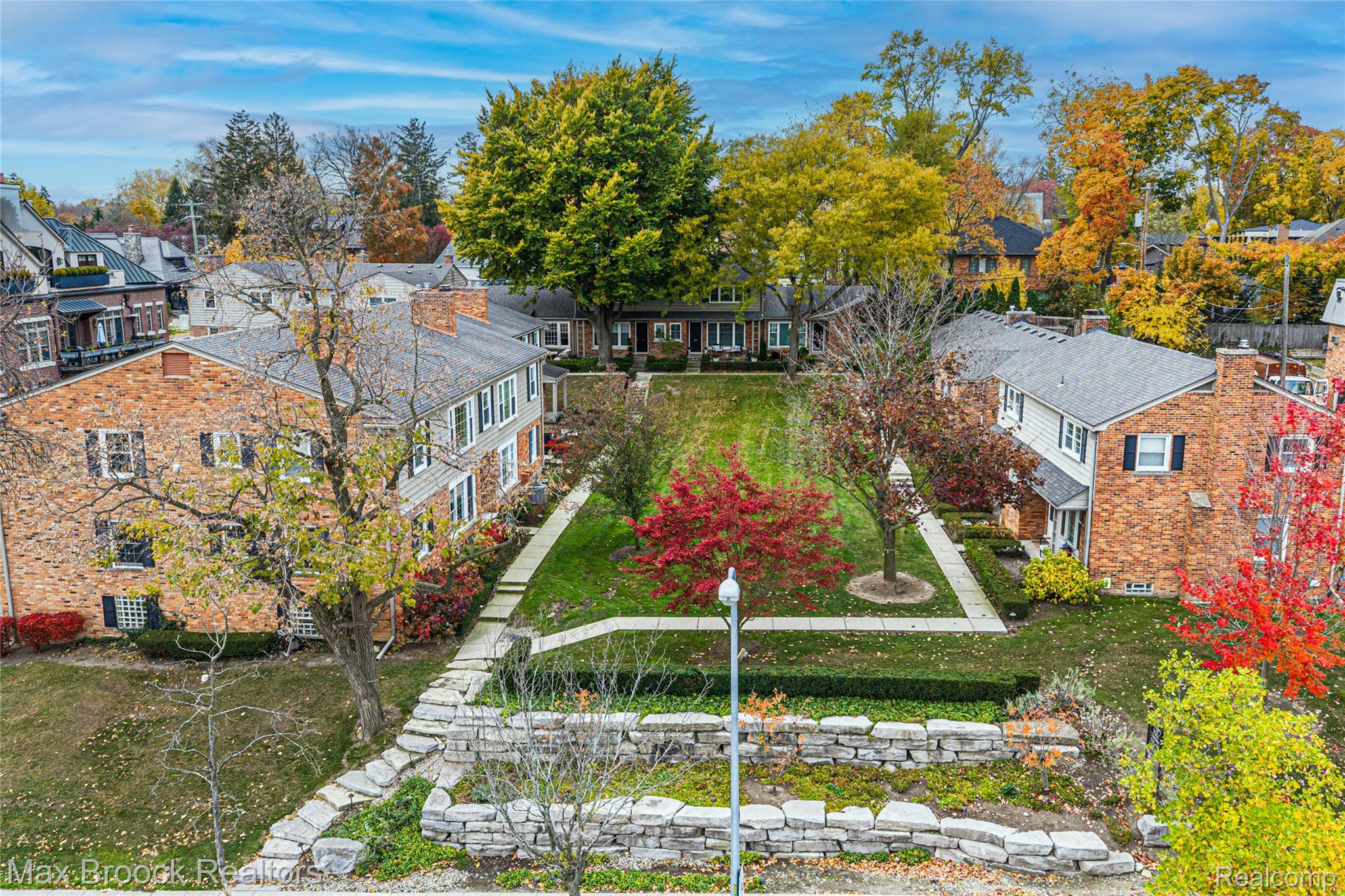 549 N OLD WOODWARD Avenue