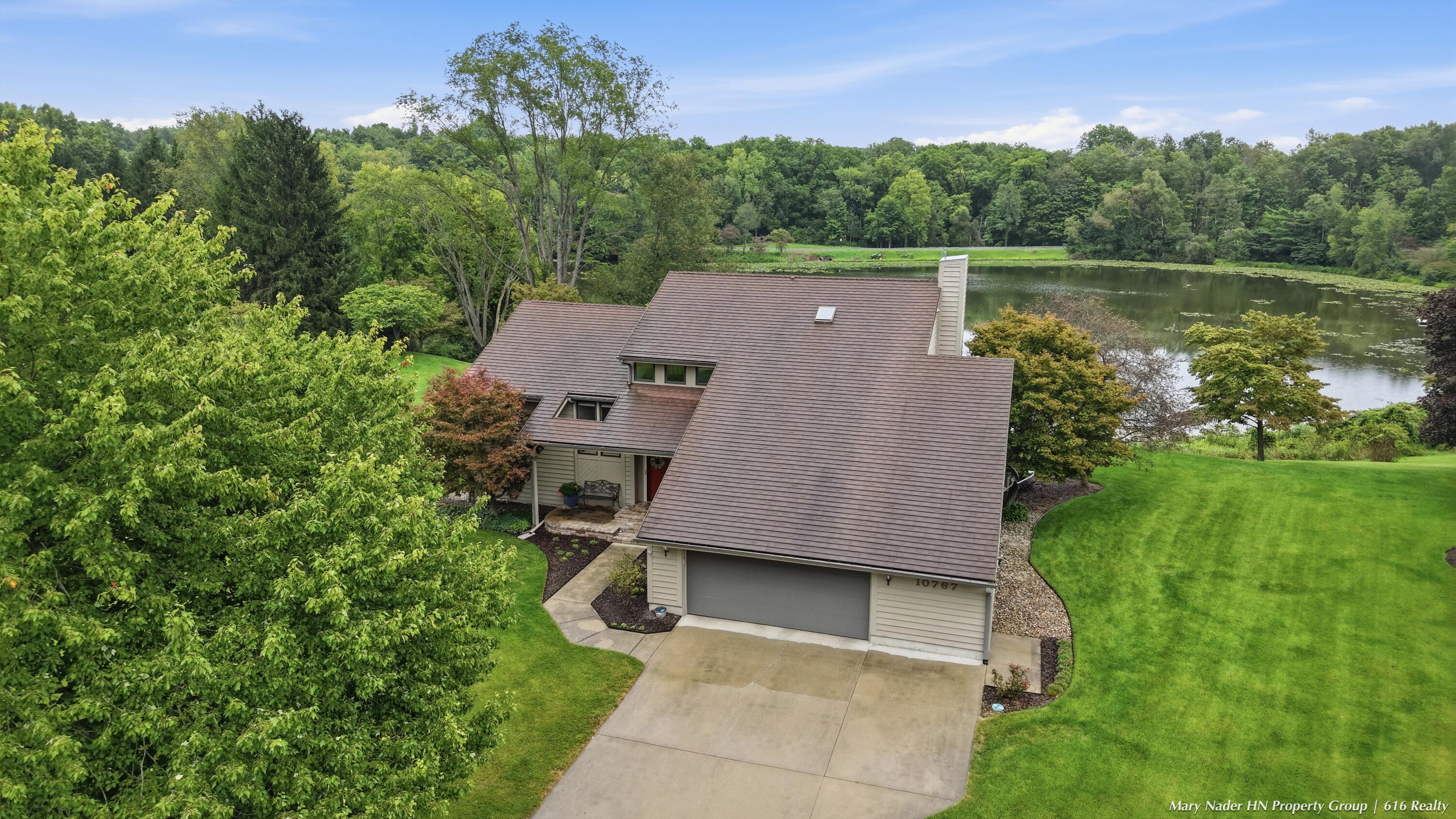 10767 Meadowbrook Court