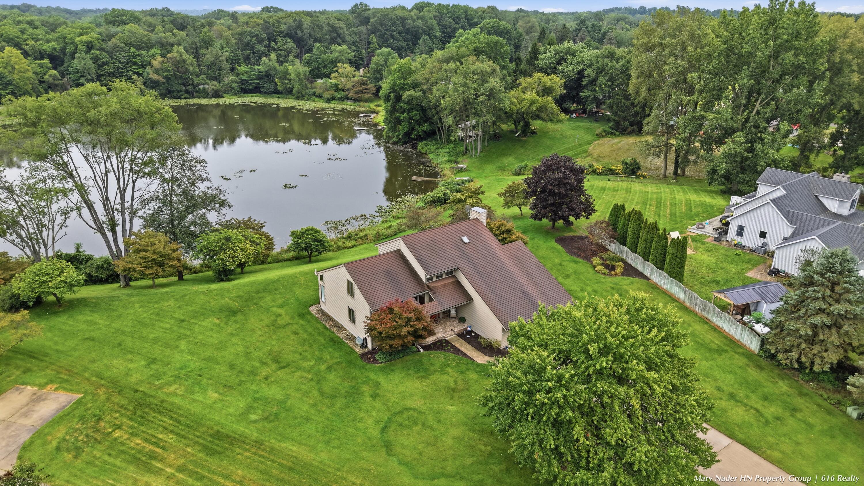 10767 Meadowbrook Court