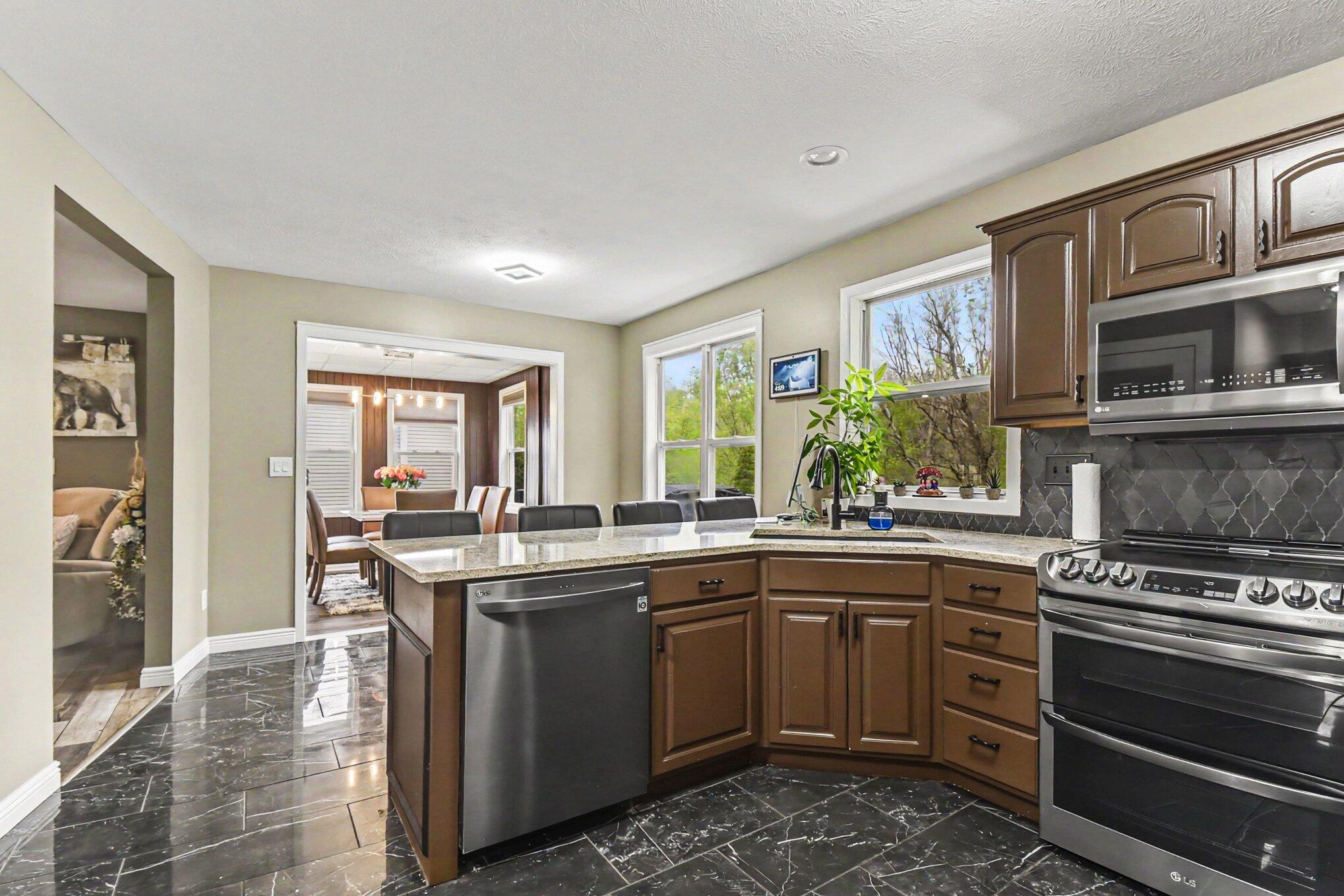 7560 Melinda Court SE