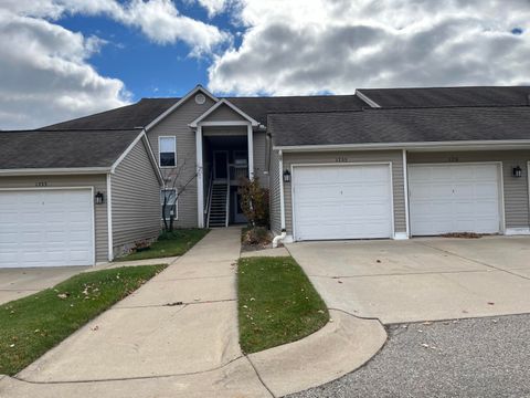 Photo of 1755 Weatherstone Drive, Pittsfield Charter Township, MI 48108 (MLS # 81026013469)