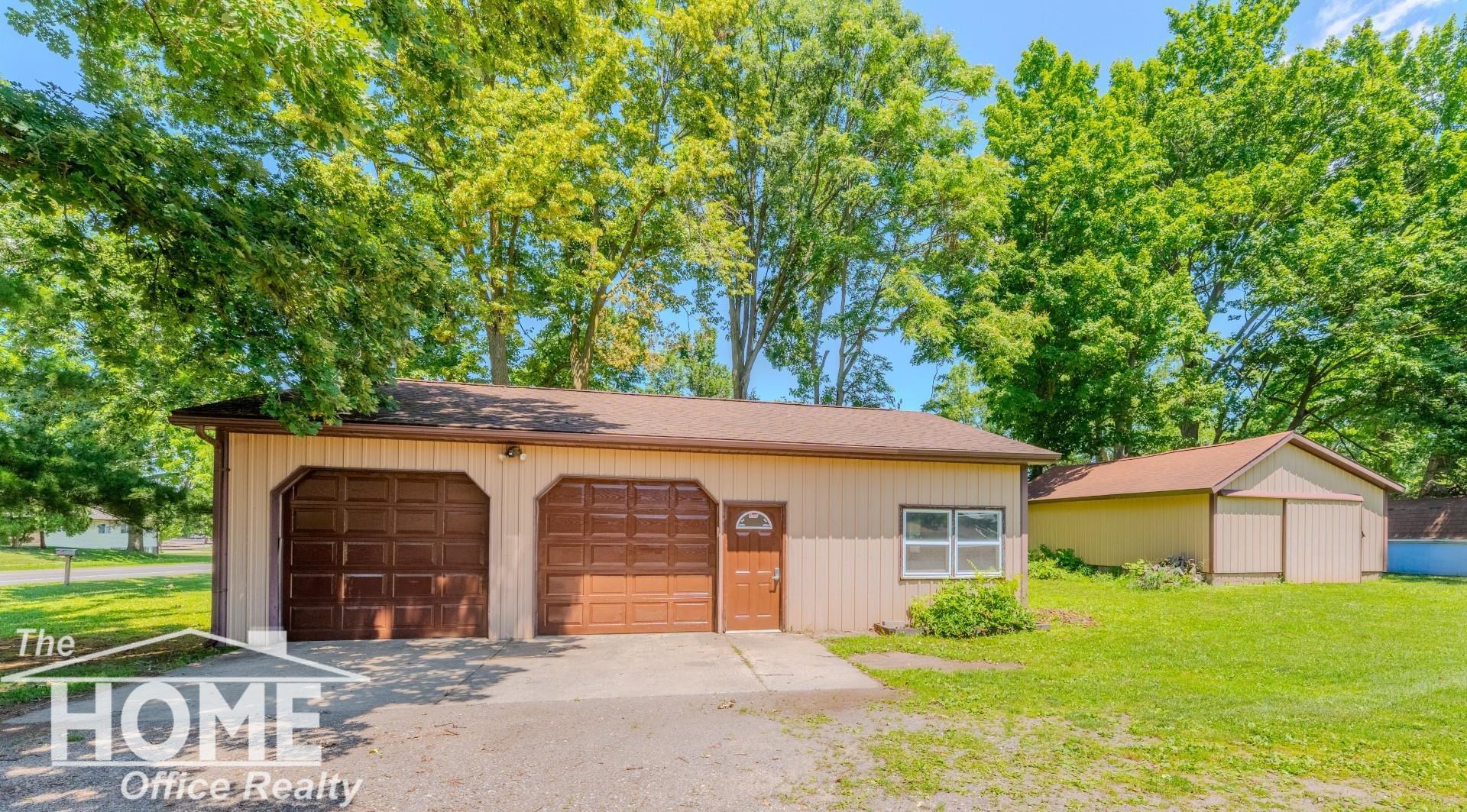 304 N Hartel Road