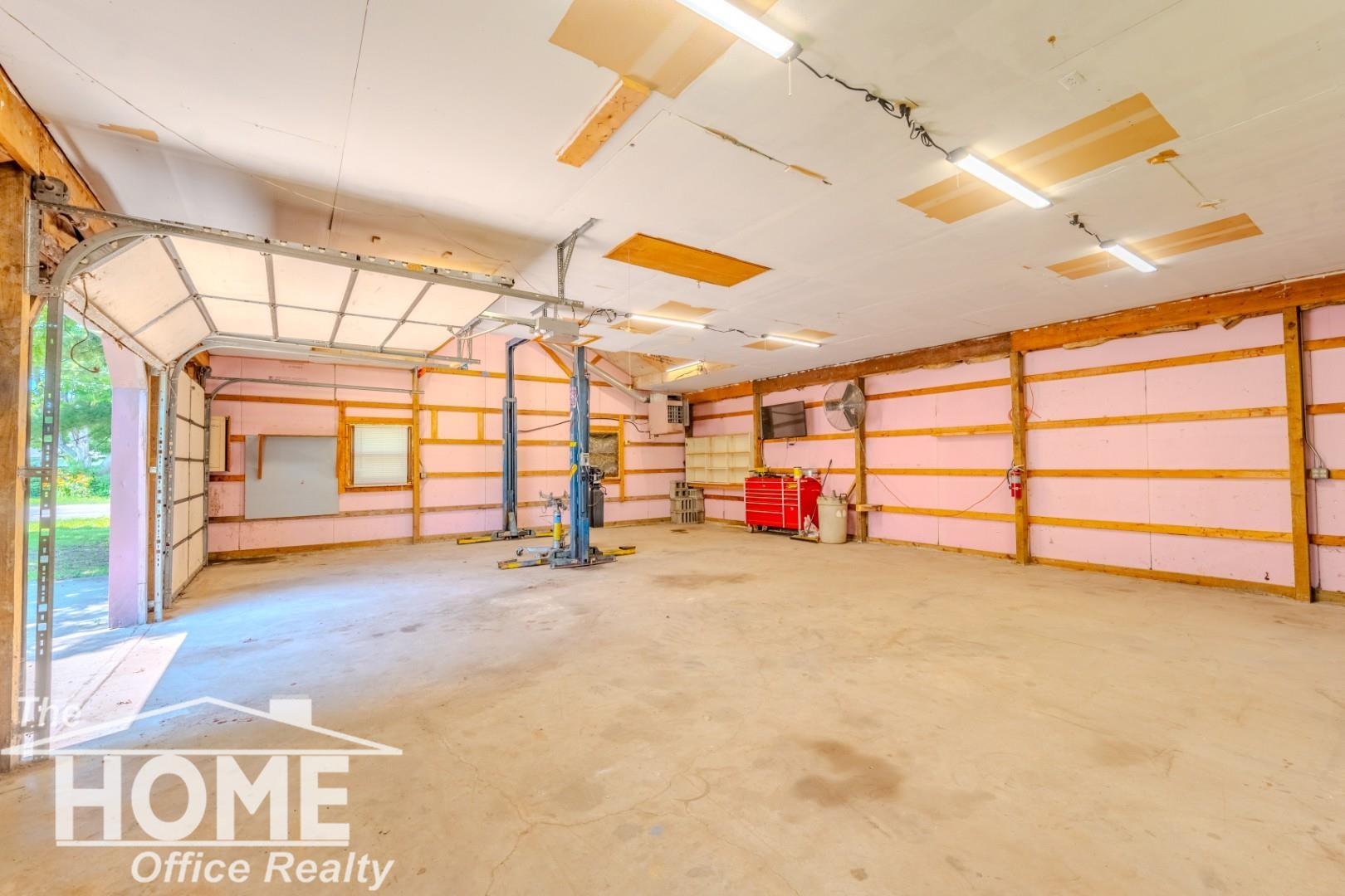 304 N Hartel Road