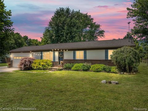 3843 Thomas Road Oxford Charter Township MI 48371