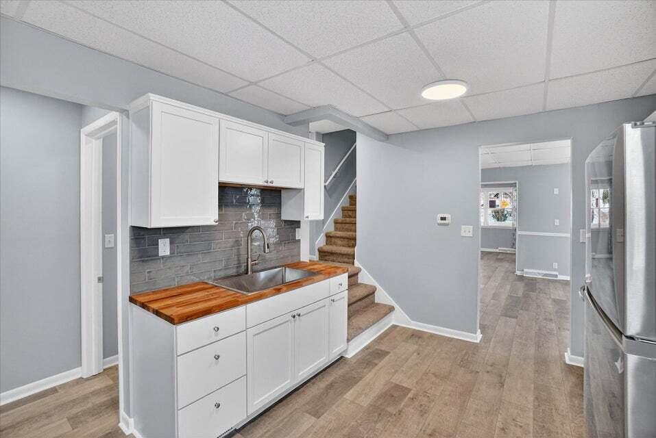 2133 S Burdick Street